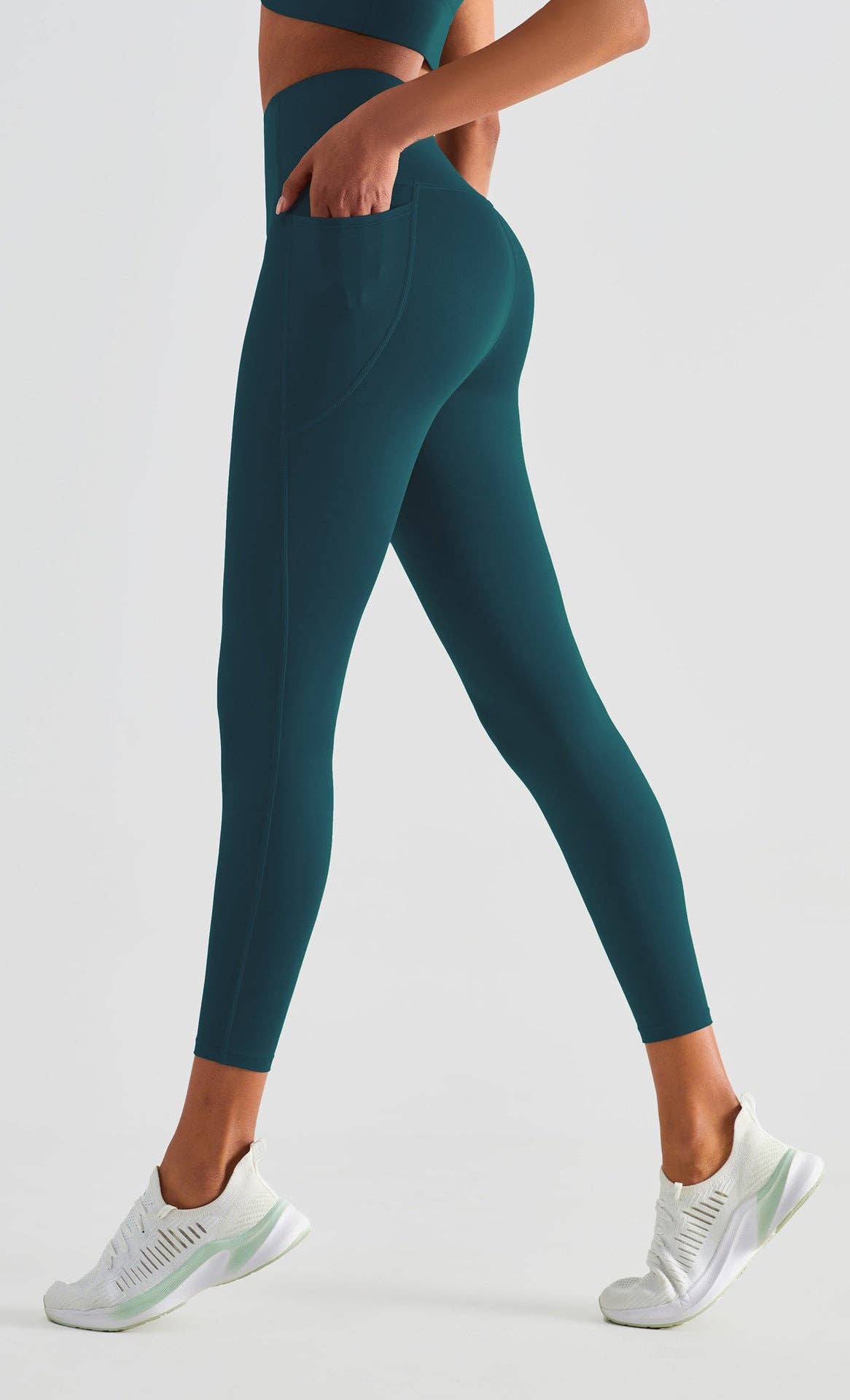 Soft Buttery High Waisted Fitness Leggings with Pockets: Cacao / Medium 6-8
