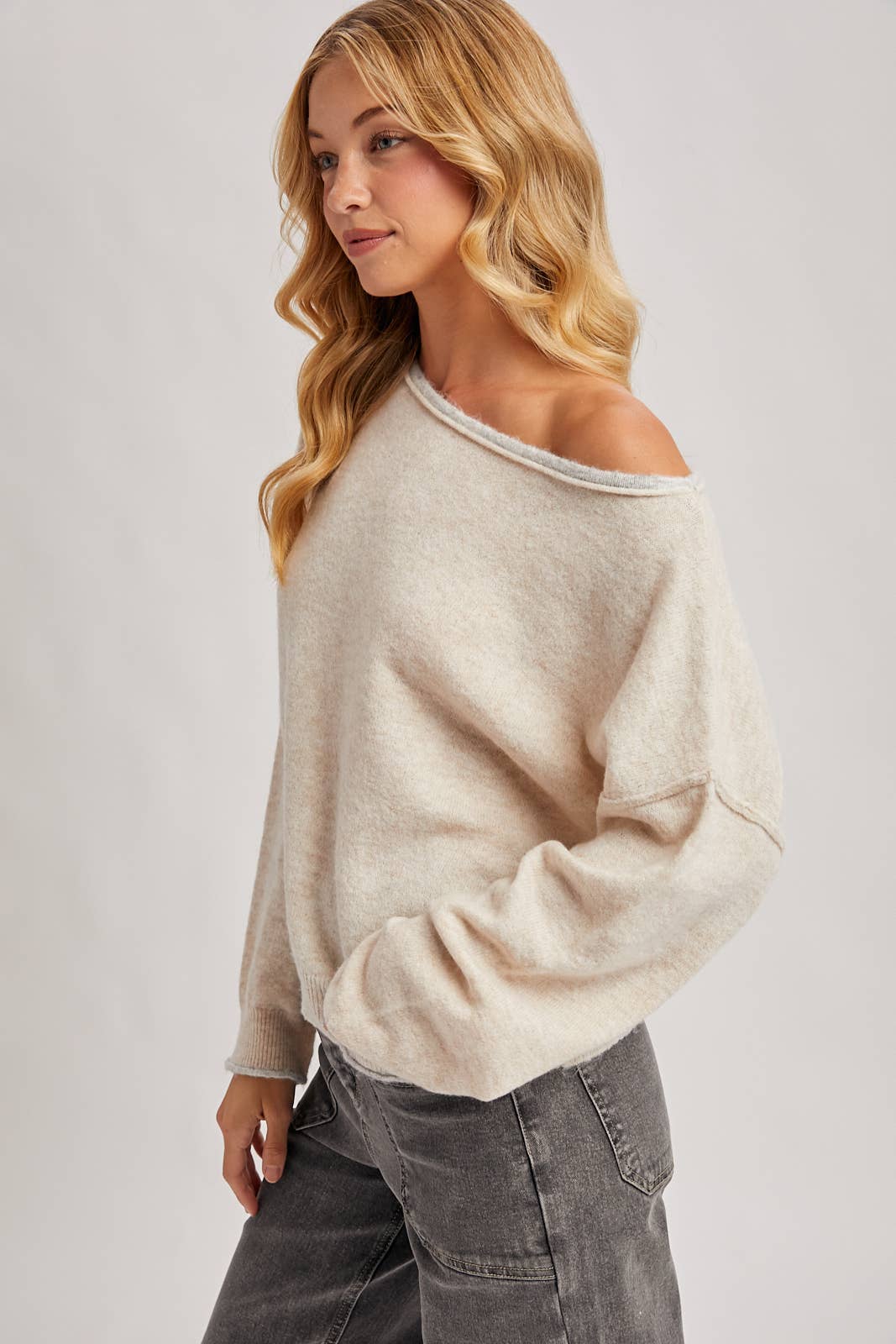 BOAT NECK ROLLED TRIM SOFT HEATHERED KNIT PULLOVER