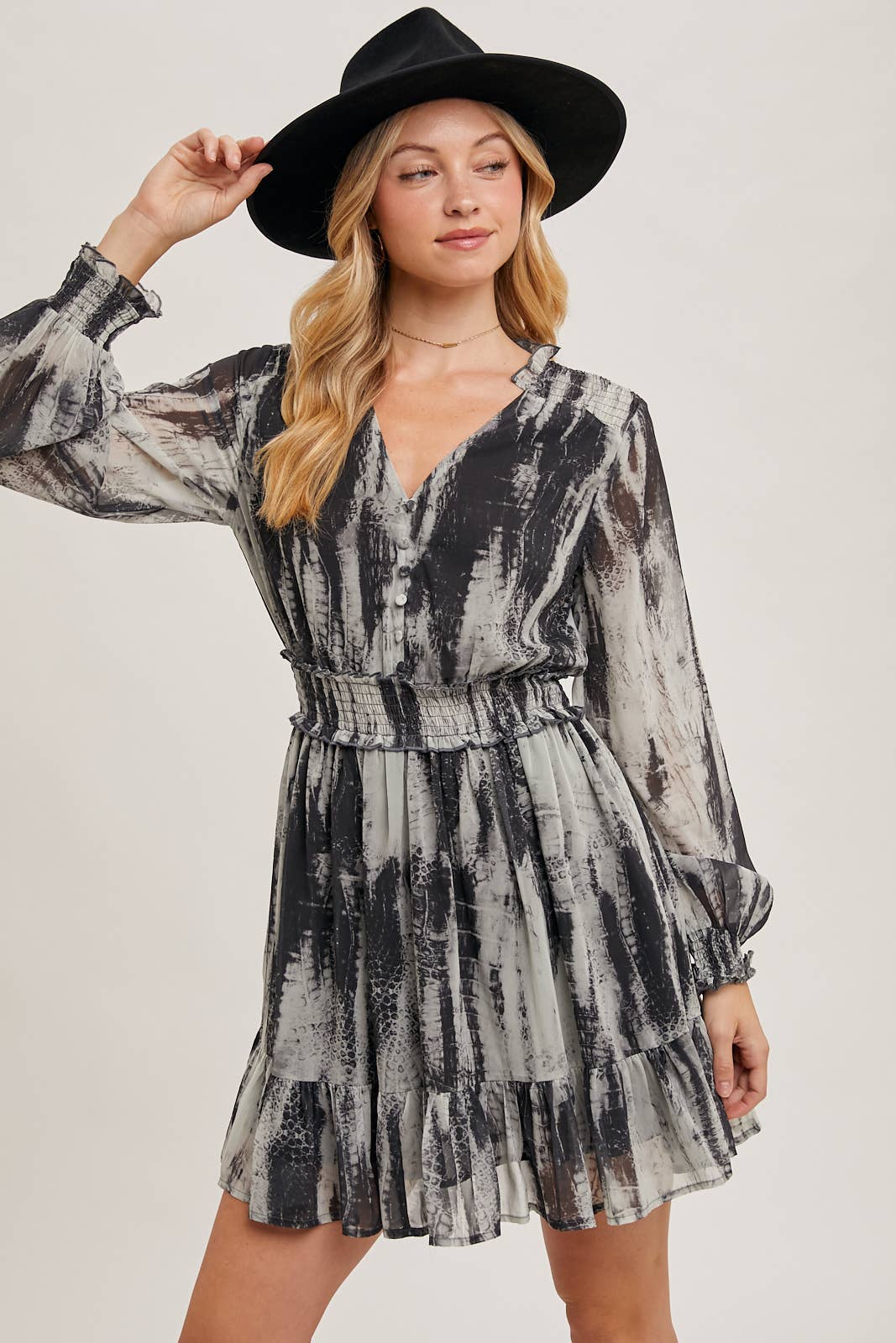 ANIMAL PRINT LONG SLEEVED V-NECK MINI DRESS