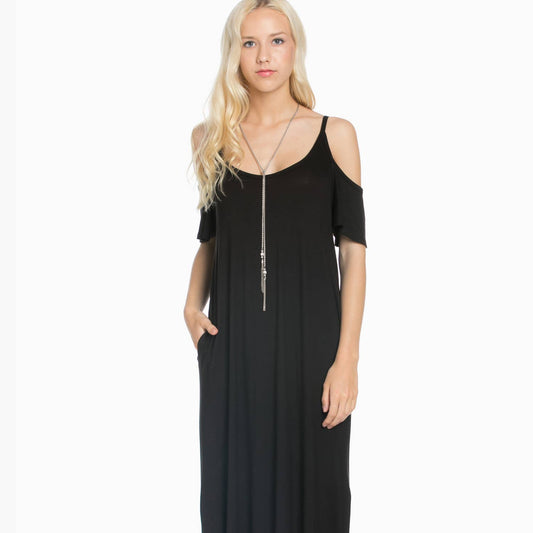 SD5050 Ruffled Cold-shoulder Maxi Dress: L / Black