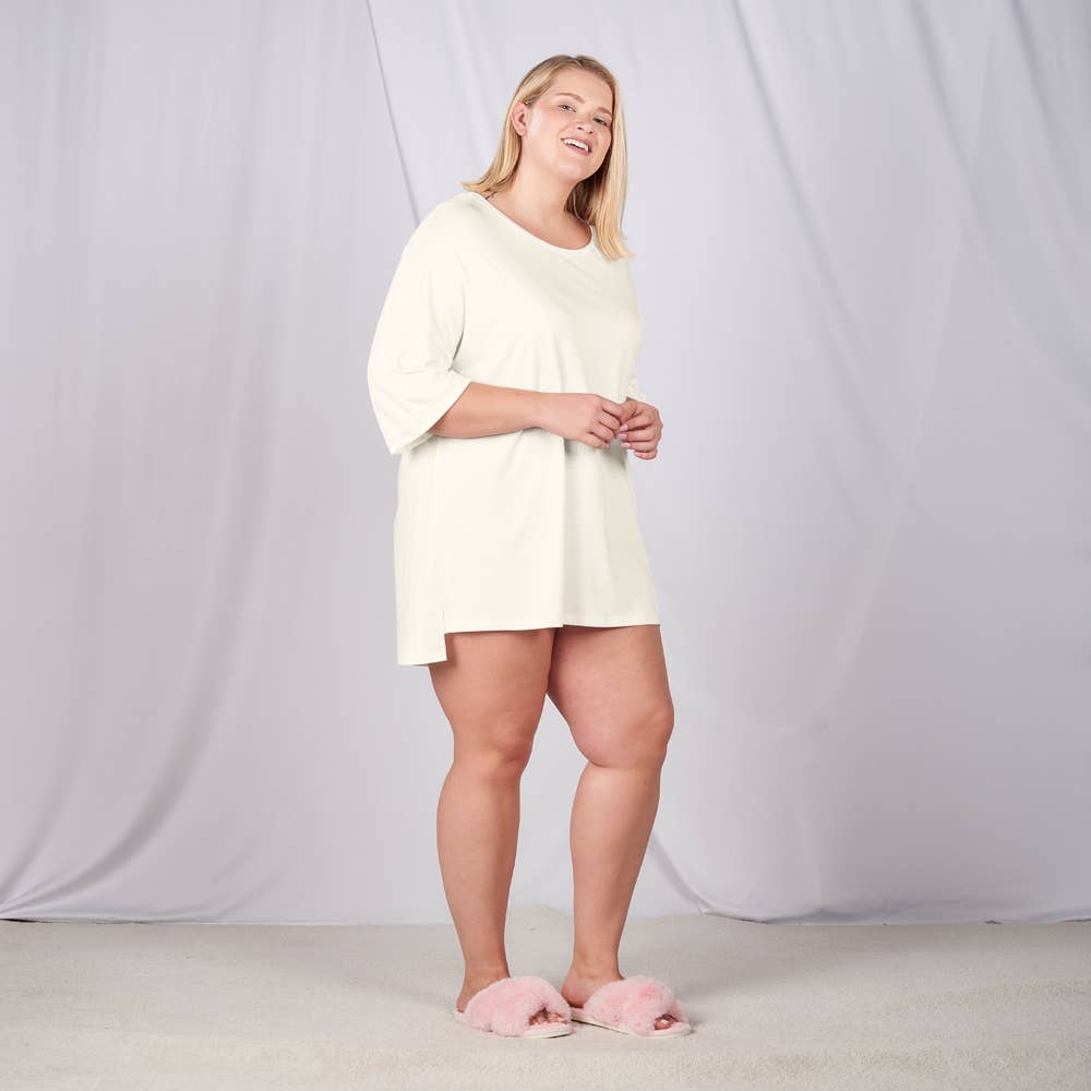 Faceplant Bamboo® and Organic Cotton Oversized boyfriend tee: Black / Large/X-Large