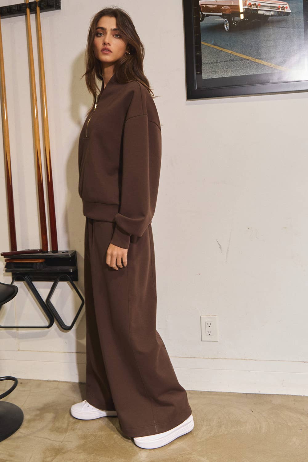 IP5462 Oversized Sweatsuit Pants With Zipper Pockets