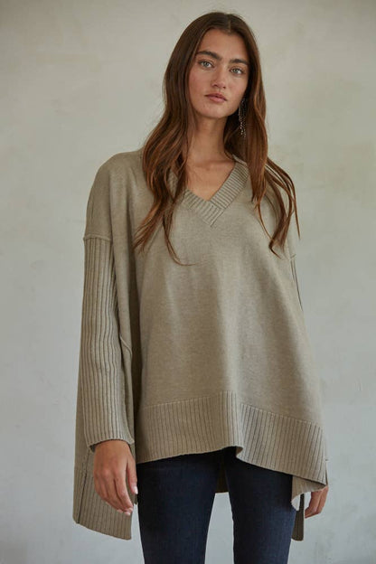 W1545 | Knit Sweater Polyester V-Neck Long Sleeve Pullover