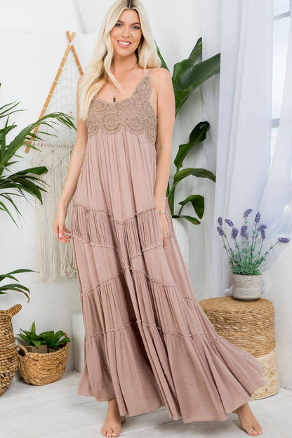 CROCHET LACE TIEREN HEMLINE MAXI DRESS: FUCHSIA / M