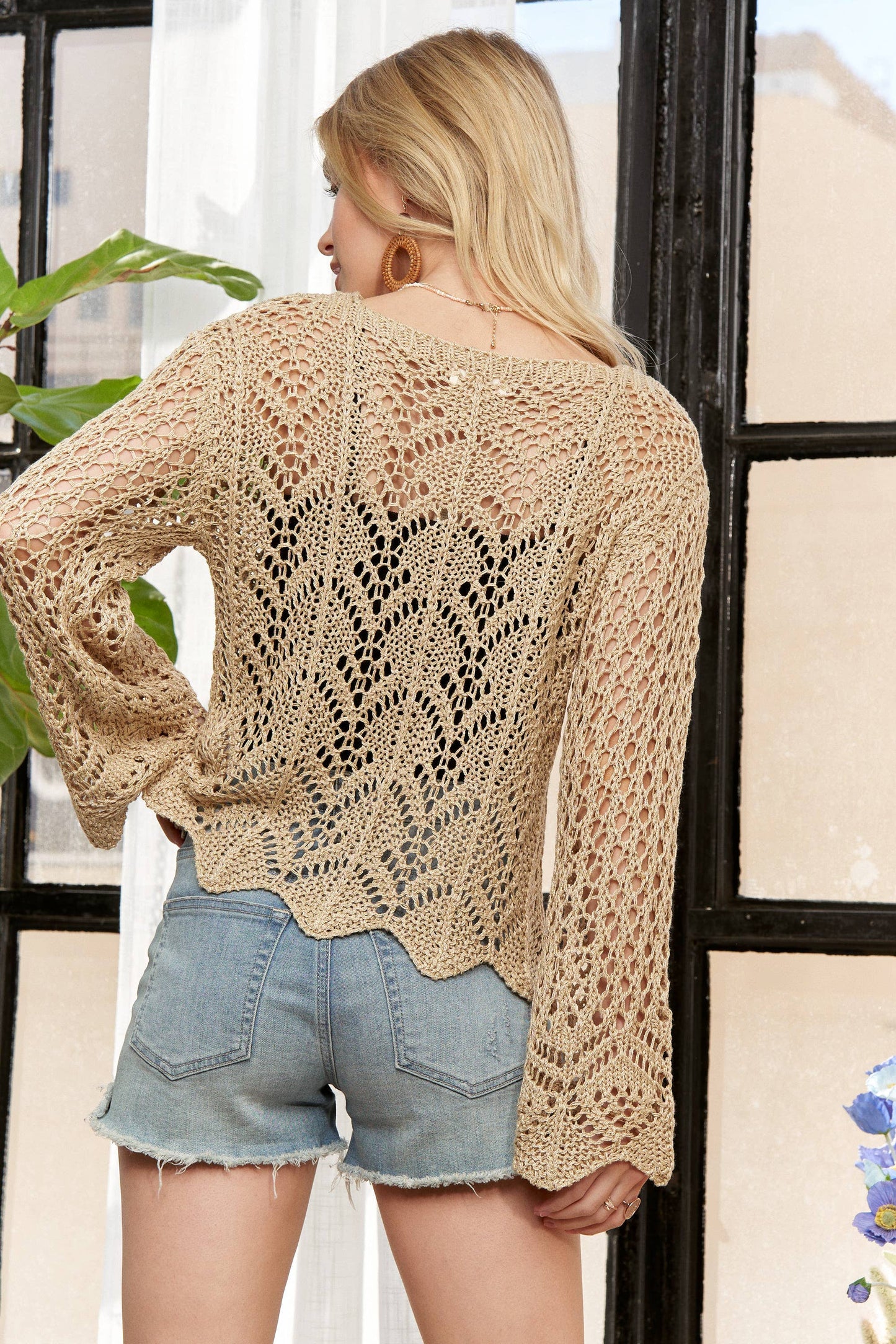 CESW3797WN- LONG SLEEVES ROUND NECK CROCHET TOP