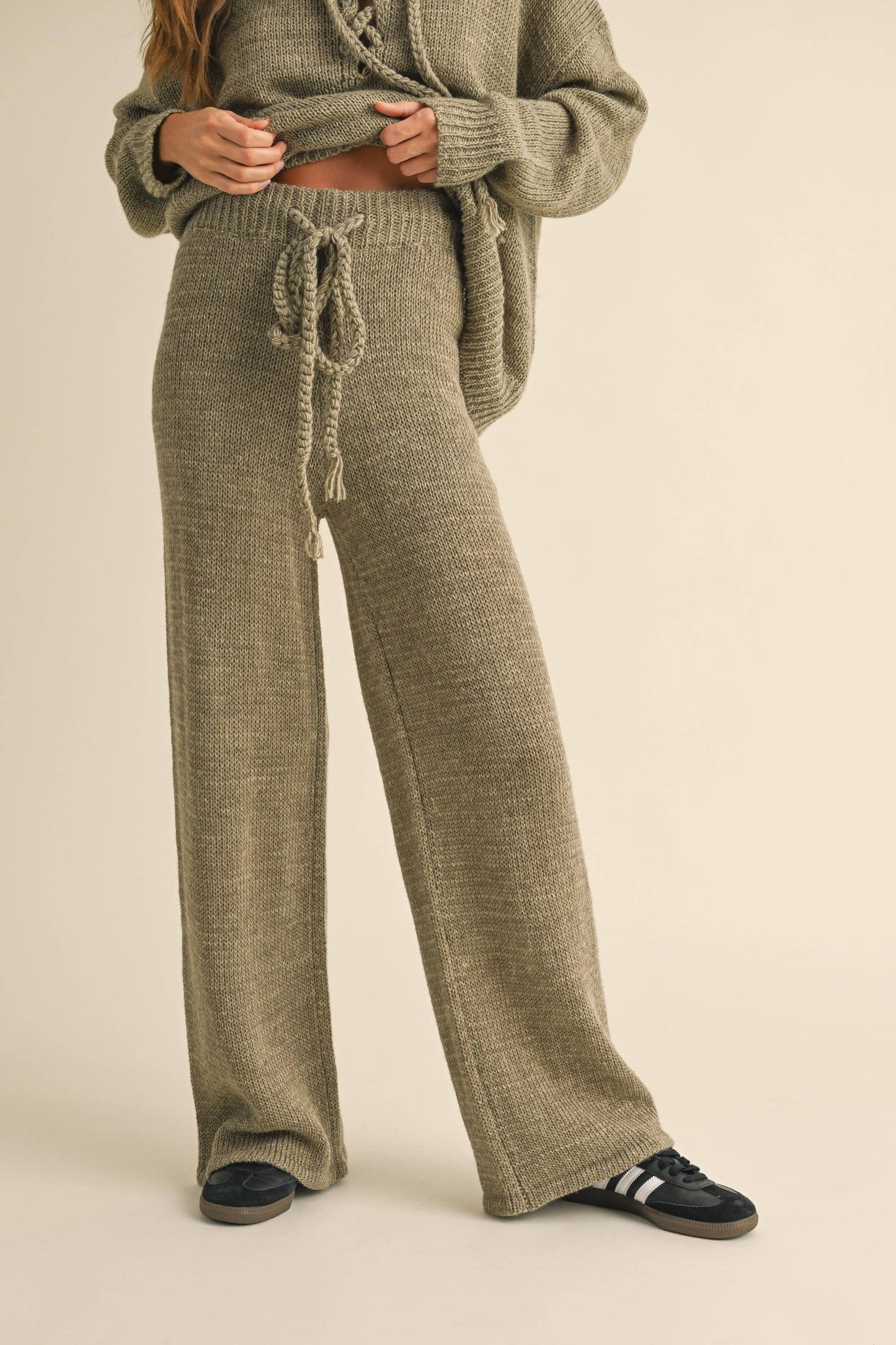 P4078   LINED KNITTED PANTS WITH DRAW STRING ON WAIST