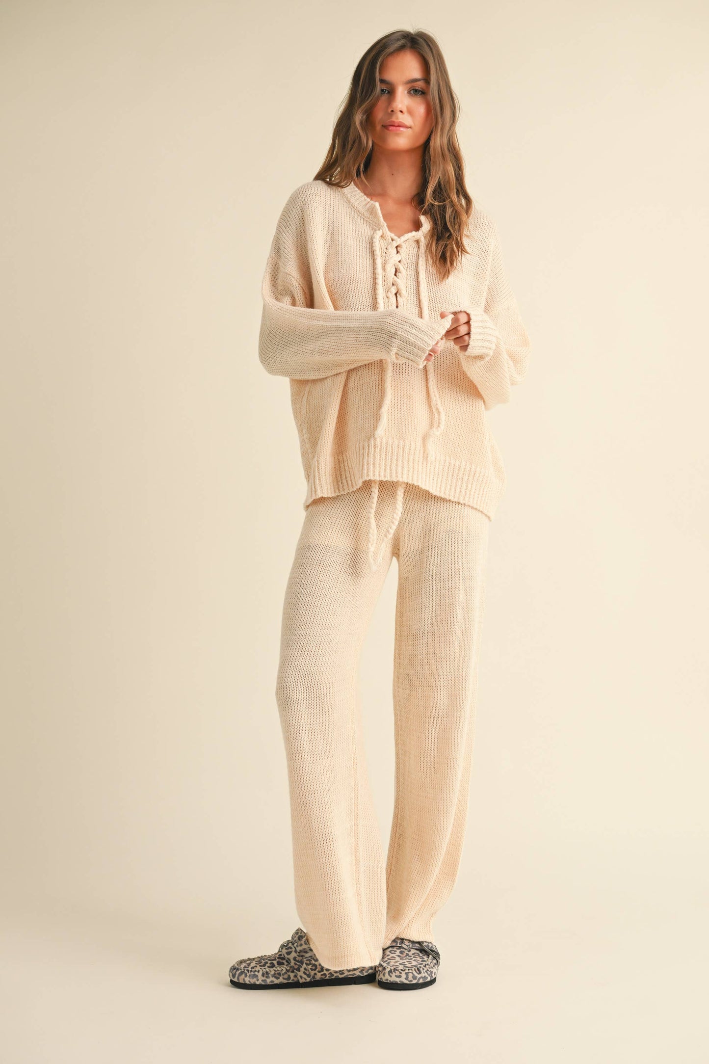 T4077   LACE-UP FRONT SWEATER TOP