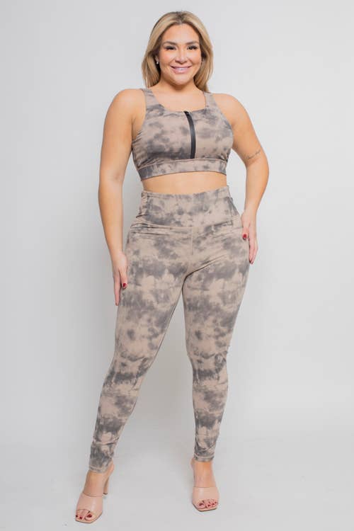 PLUS SIZE ACTIVEWEAR TIE DYE LEGGINGS: Taupe / 2X