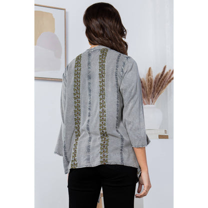 Bohemian Elegance: Stonewashed Rayon Kimono