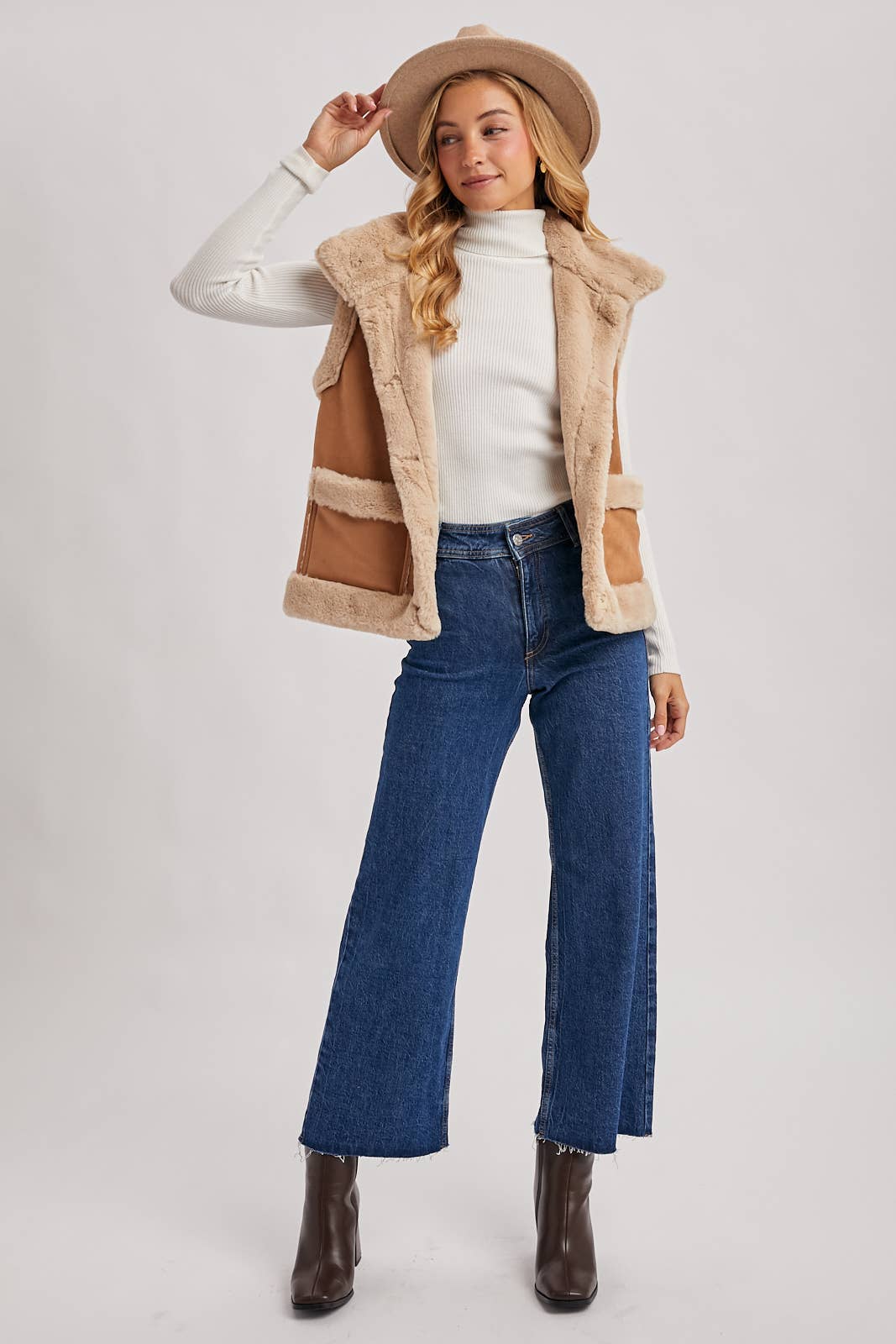 FAUX SUEDE WITH FAUX SHEARLING LINING TRIM VEST