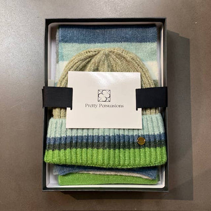 S23215C Merry Fun Scarf/Beanie Gift Box Set