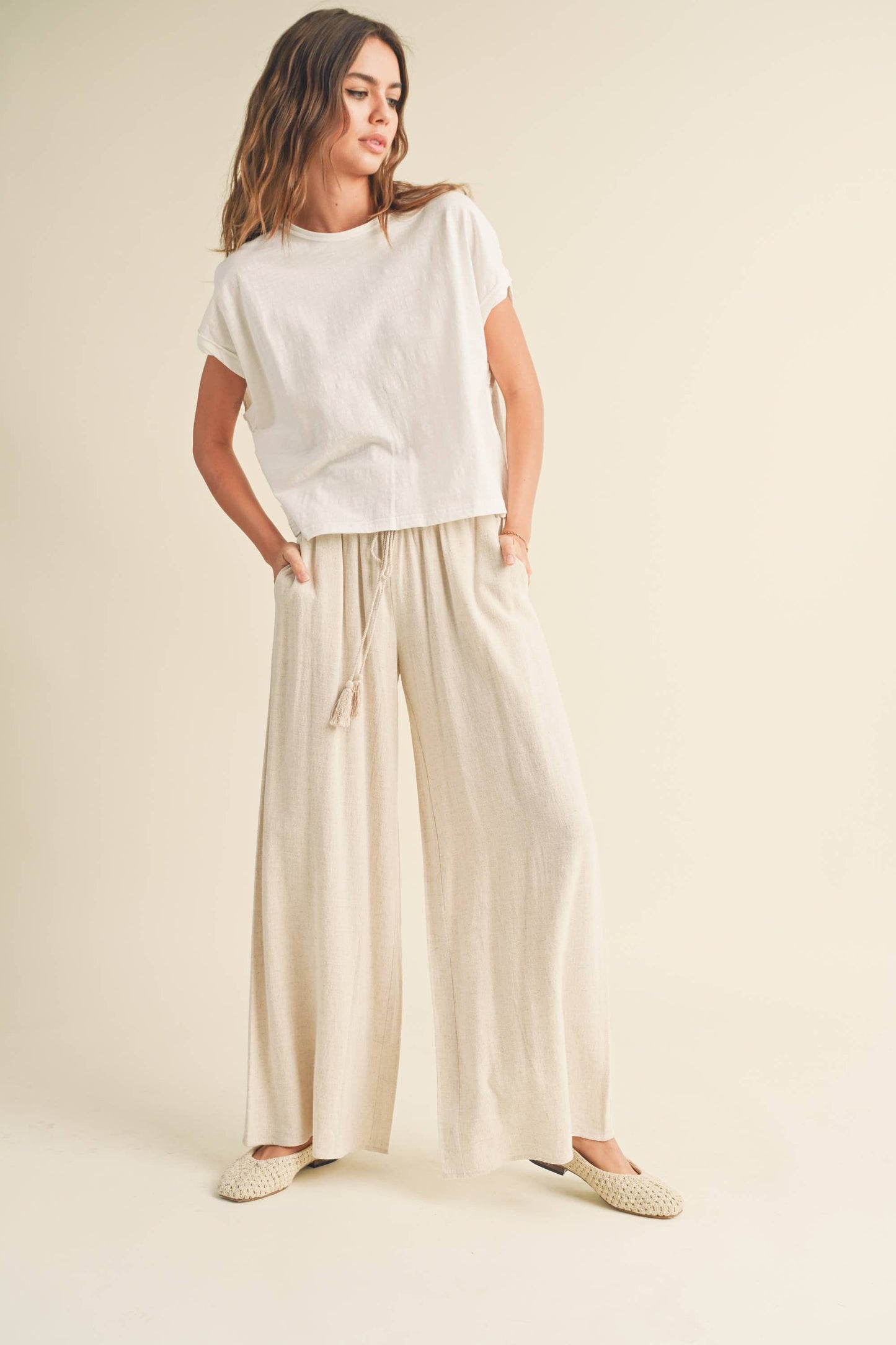 MMP469   COTTON LINEN SMOCKED WAIST PANTS WITH TASSEL