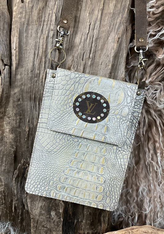 CLASSIC Tonya UPCYCLED Croc