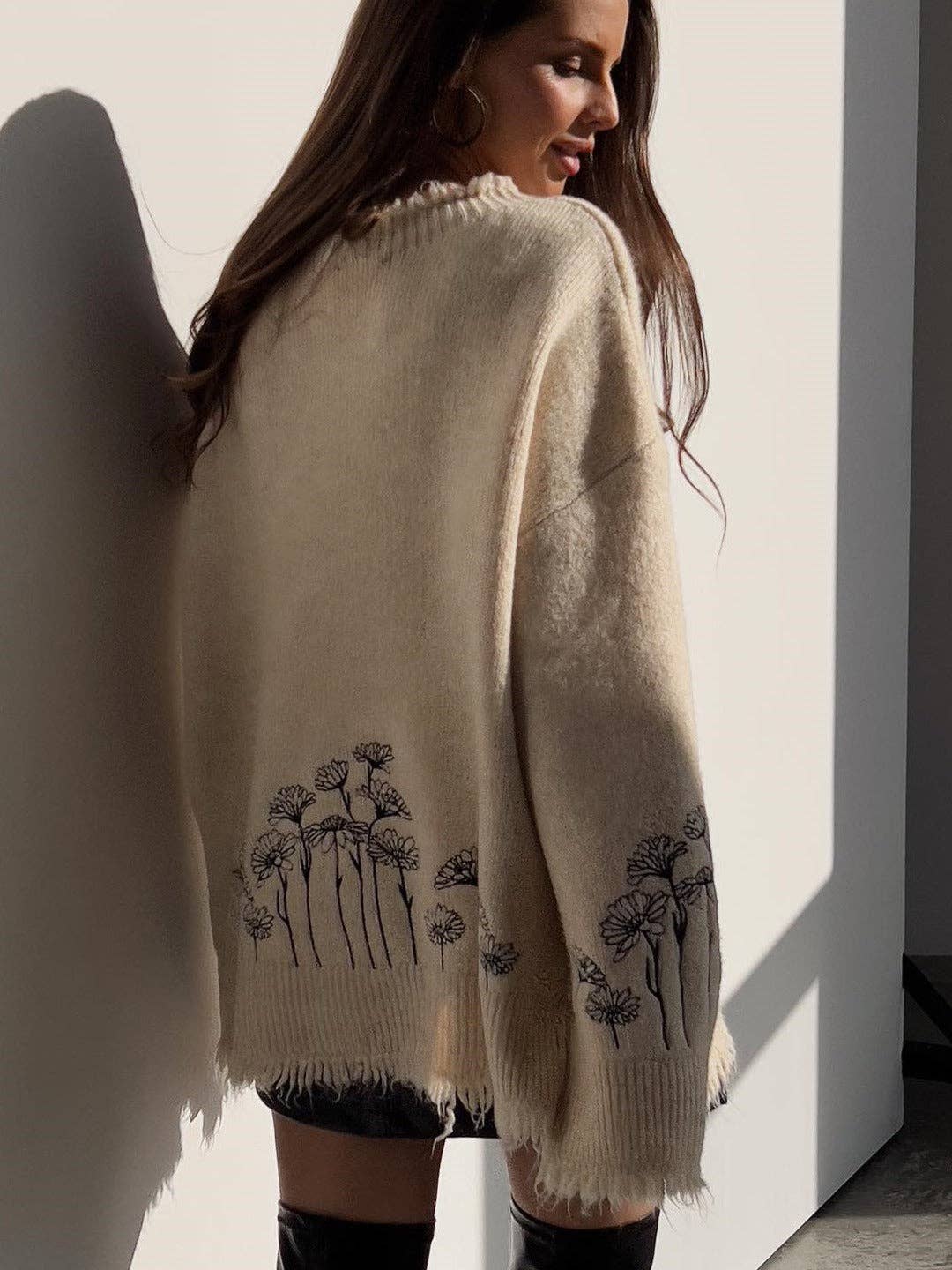 Loose Flower Embroidery Design Contrast Color Sweater