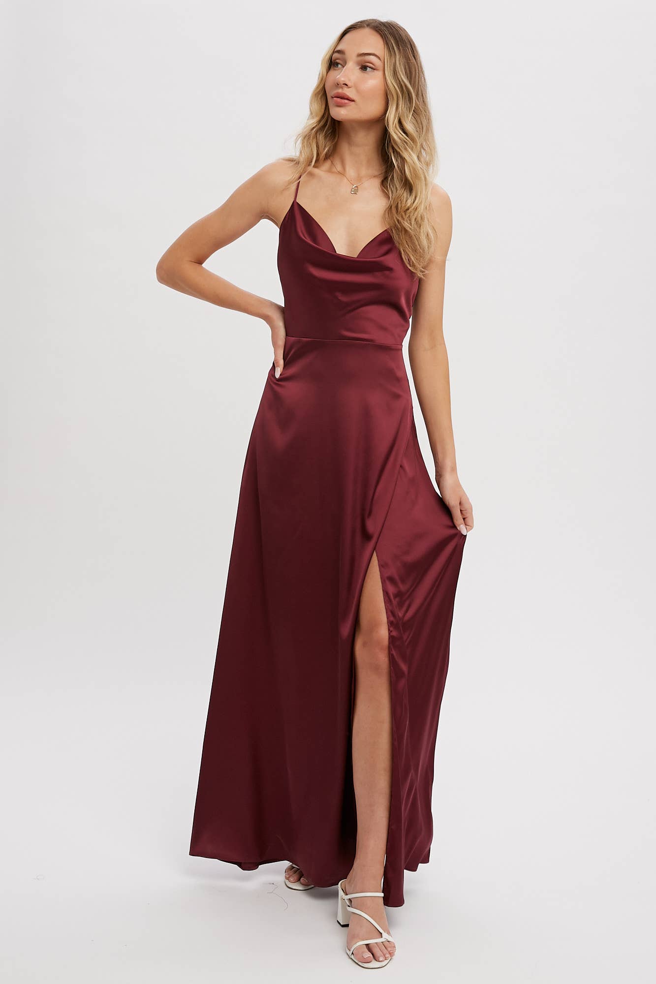 DRAPE NECK SILKY MAXI DRESS: PLUM / M