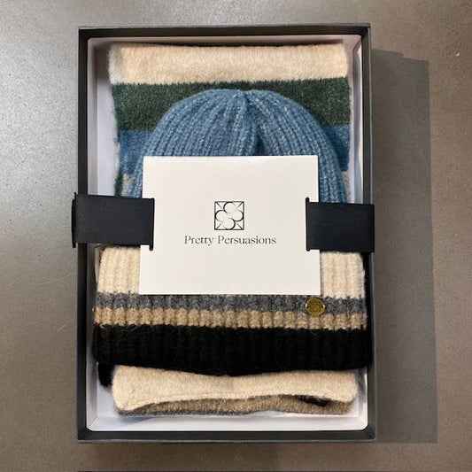 S23215C Merry Fun Scarf/Beanie Gift Box Set