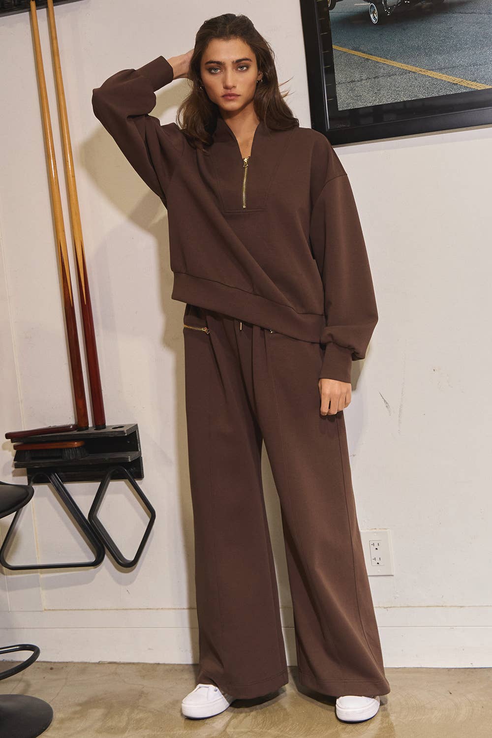 IP5462 Oversized Sweatsuit Pants With Zipper Pockets