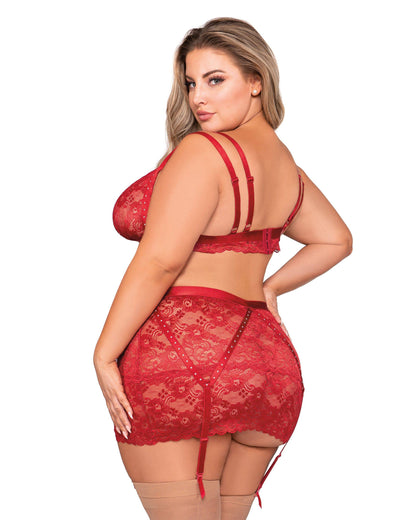 Plus Size Scalloped Lace Bralette, Garterskirt & G-String Se: Garnet / 1X