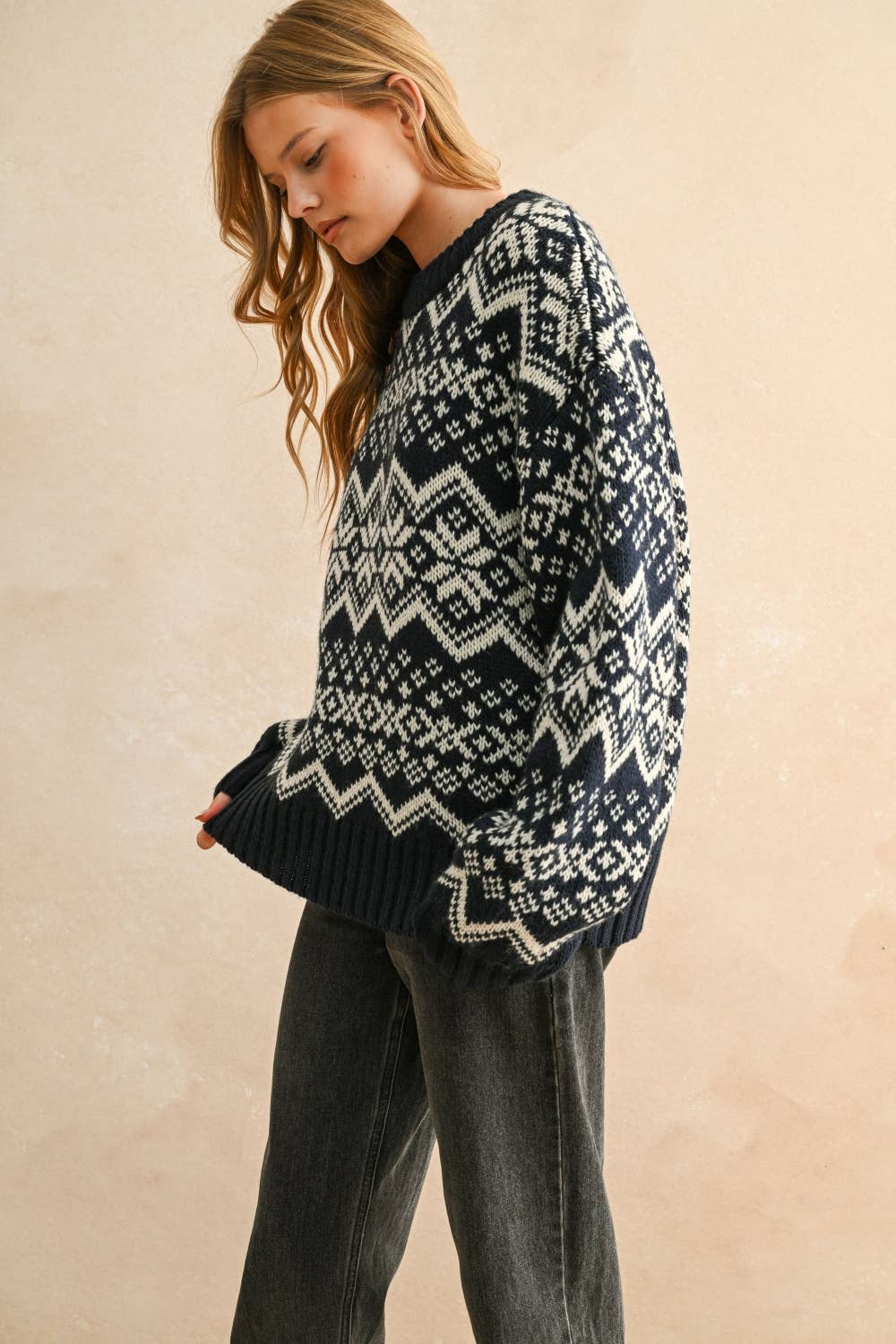 T5506   SNOW FLAKE PATTERN ROUND NECK SWEATER TOP