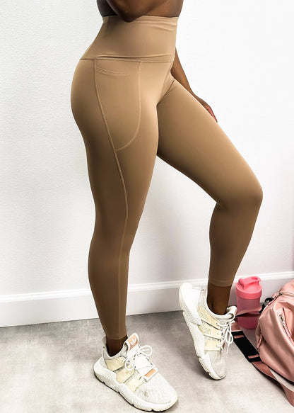 Soft Buttery High Waisted Fitness Leggings with Pockets: Cacao / Medium 6-8