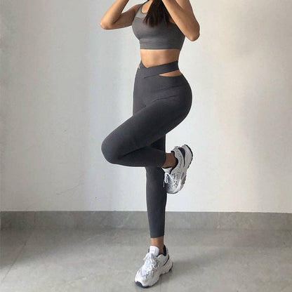 Cross V Waist Leggings: Black / Small 4-6