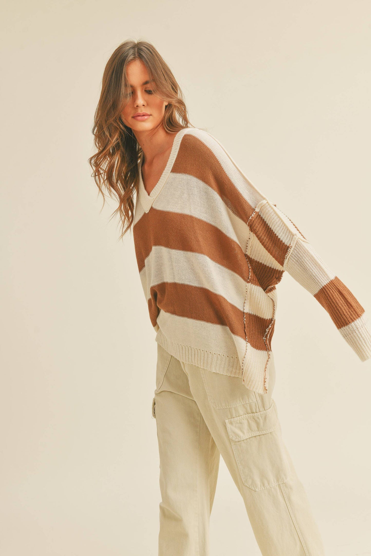 MMT1414  L WIDE BAND PATTERNED SWEATER TOP: BLACK/WHITE / L