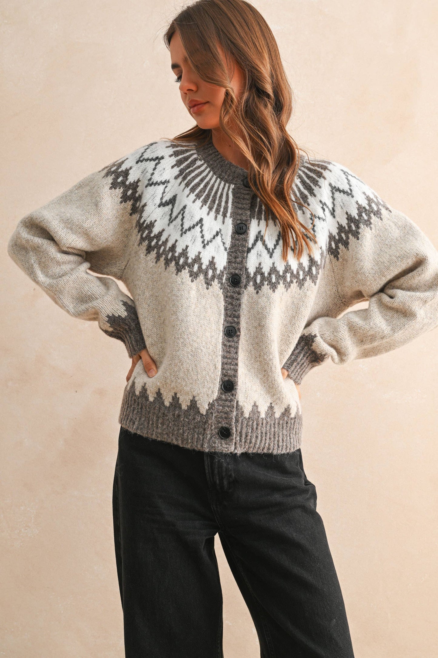 J5314   BUTTON FRONT PATTERN KNITTED CARDIGAN