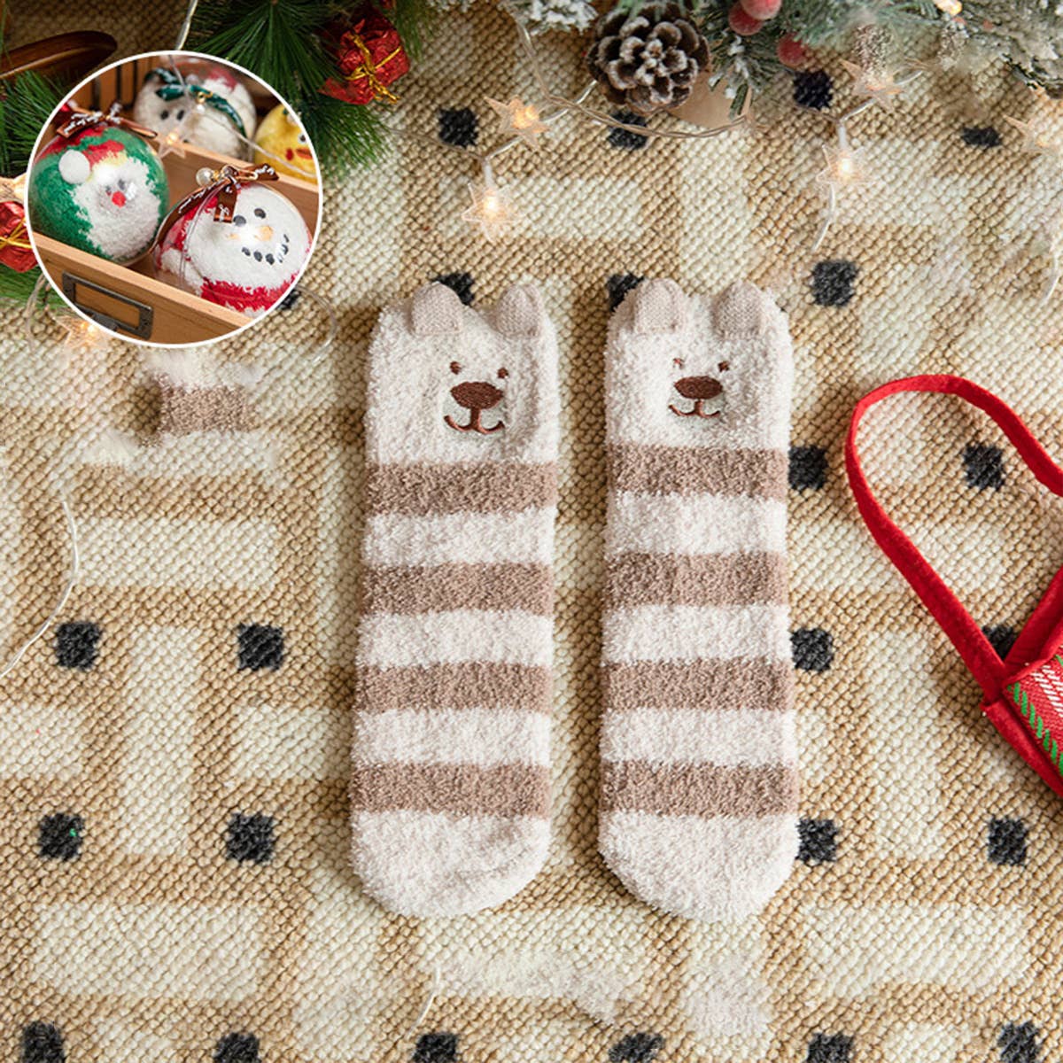 SANTA CLAUS FUZZY CHRISTMAS SOCKS GIFTS FOR WOMEN_CWMS0766