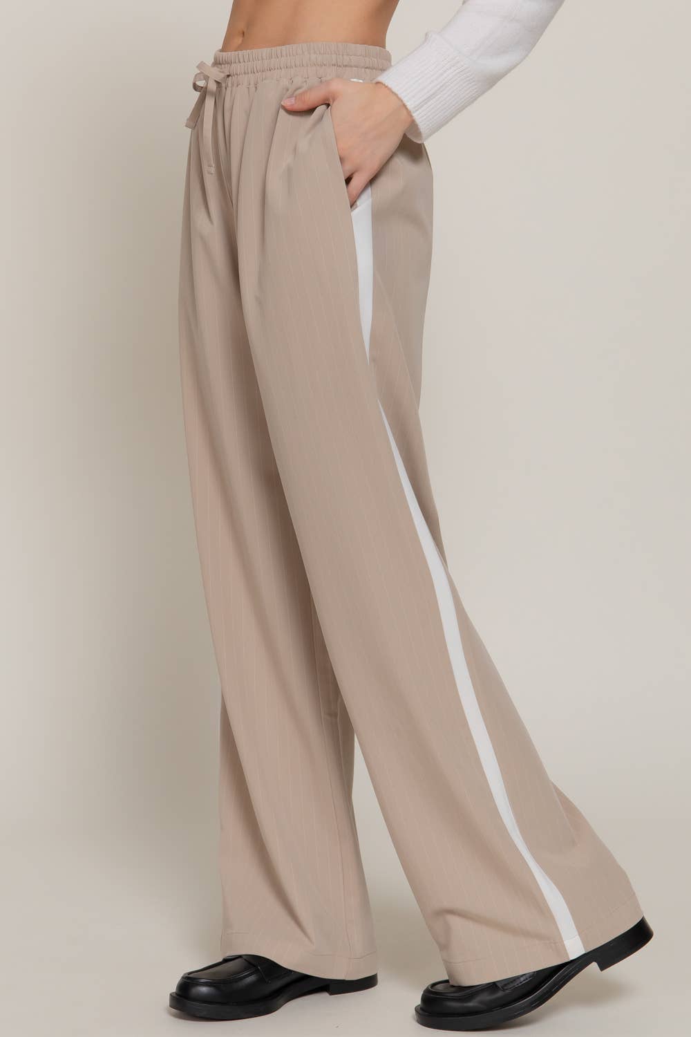 Side Stripe Detail Y/D Stripe Long Pants with Drawstring