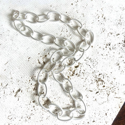 Matte silver chunky oval chain necklace