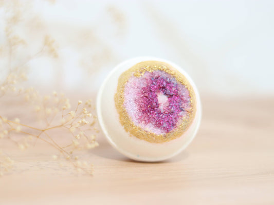 Rose Quartz Geode Bath Bomb