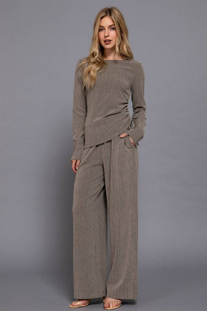 Long Sleeve Round Neck Side Ruched Two Tone Texture Knit Top