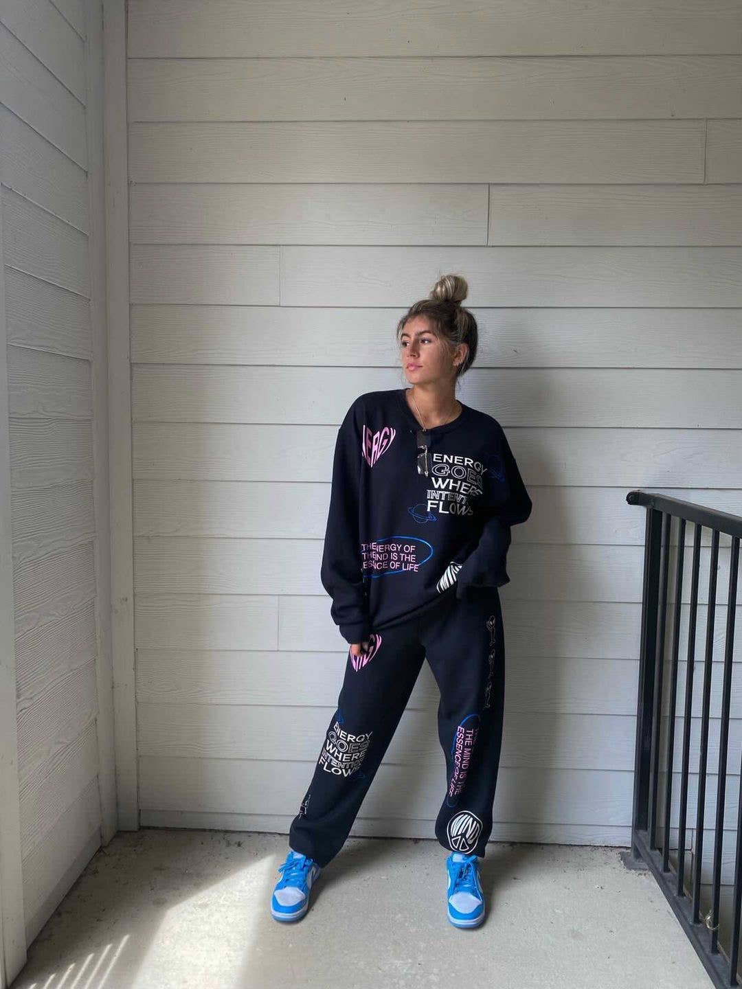 BLACK ENERGY SWEATPANTS