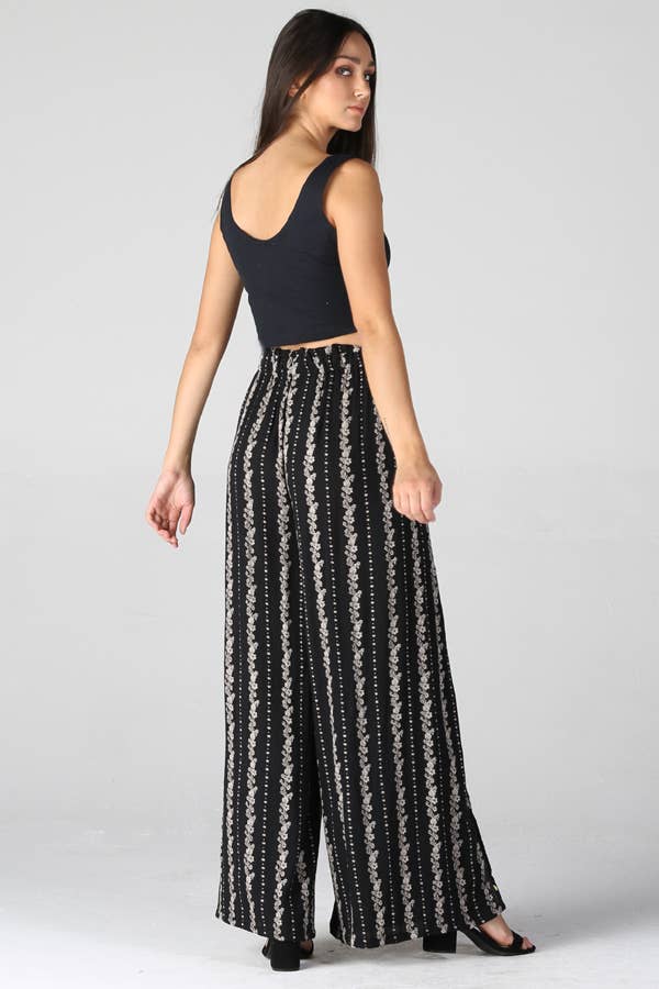 25P63-W738 SLIT FRONT WIDE LEG PANTS