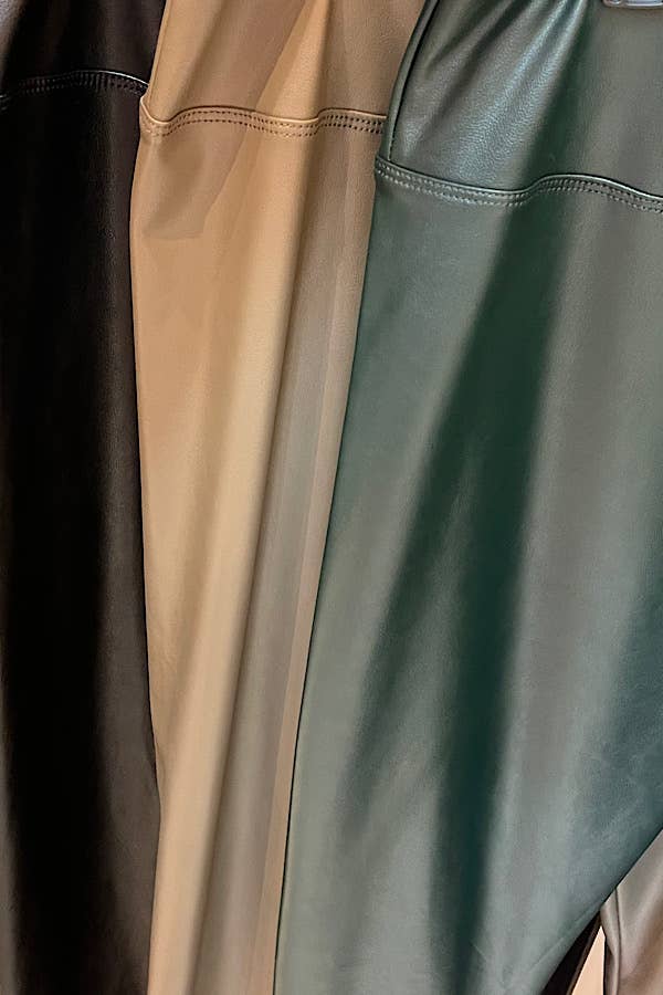 PLUS SIZE PU LEATHER LEGGINGS