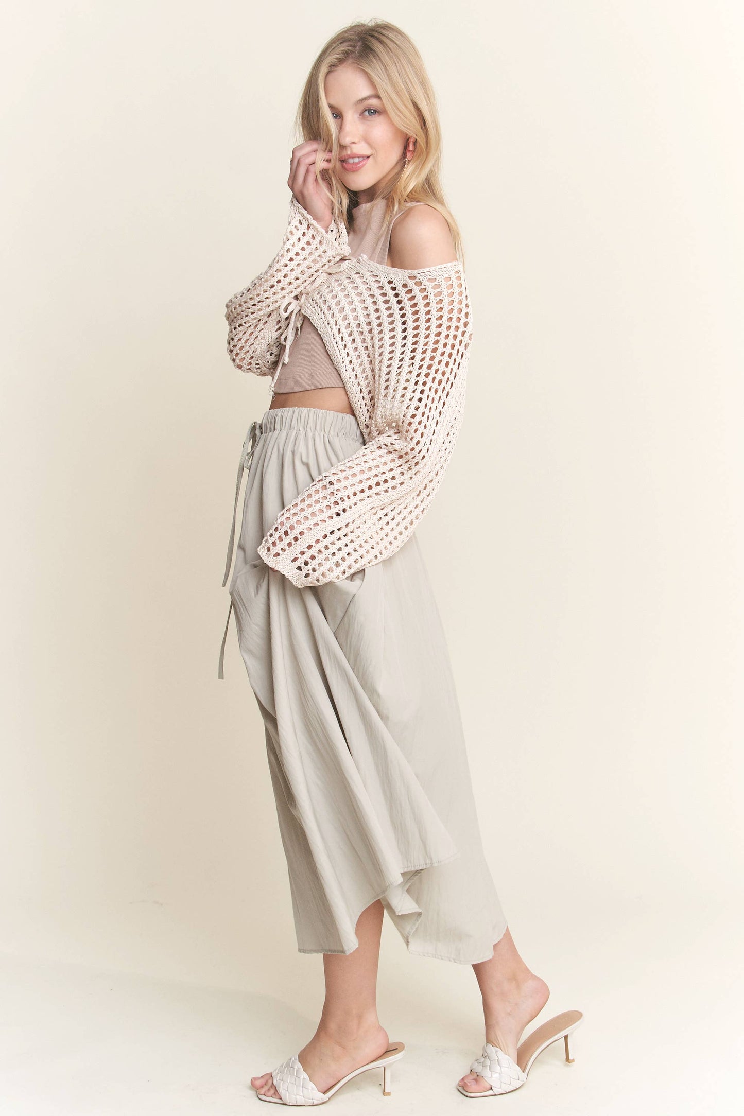 CET3695 - FRONT LACE UP CROCHET BOLERO TOP